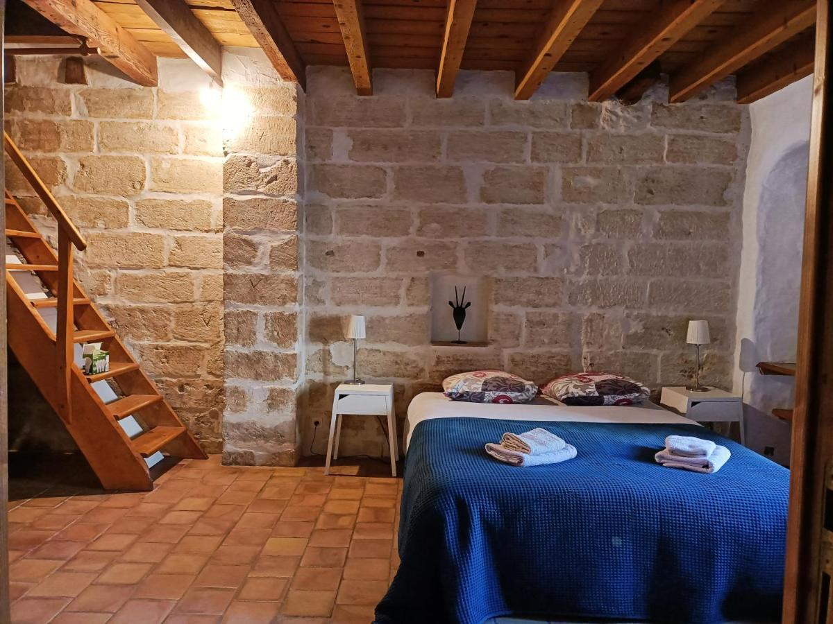Maison Atypique Coeur De Village Historique Villeneuve-lès-Avignon Eksteriør bilde