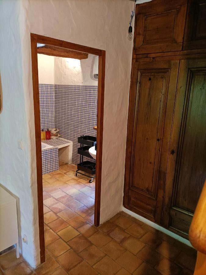Maison Atypique Coeur De Village Historique Villeneuve-lès-Avignon Eksteriør bilde