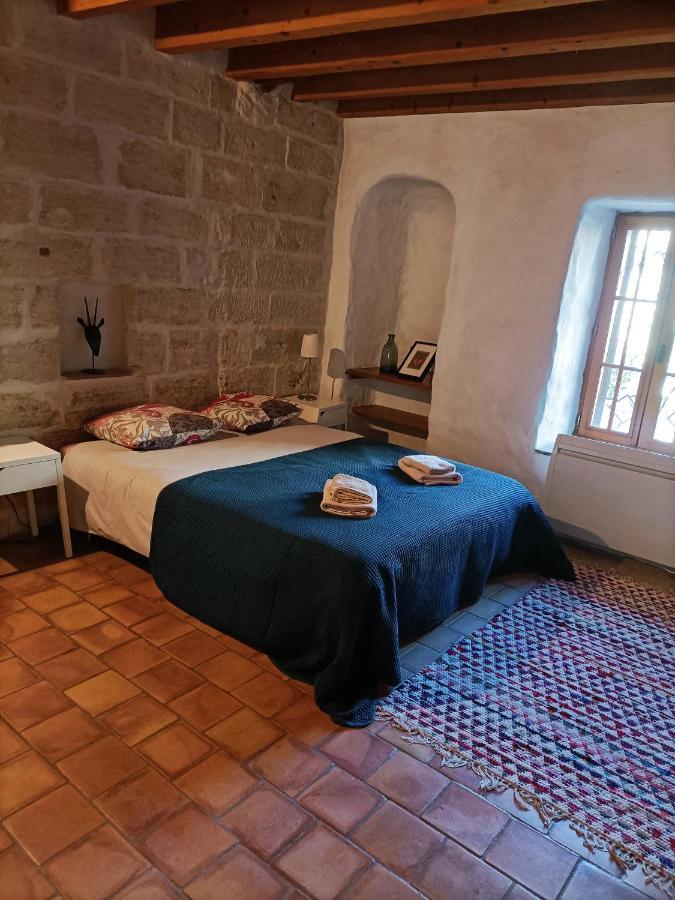 Maison Atypique Coeur De Village Historique Villeneuve-lès-Avignon Eksteriør bilde