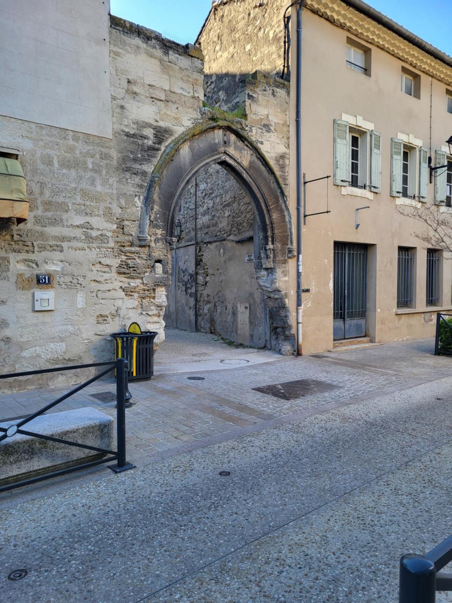 Maison Atypique Coeur De Village Historique Villeneuve-lès-Avignon Eksteriør bilde